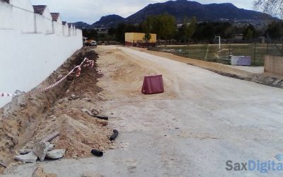 Obras alrededor del cementerio municipal de Sax