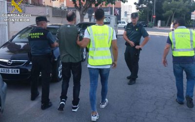 Detienen a un presunto atracador en Sax