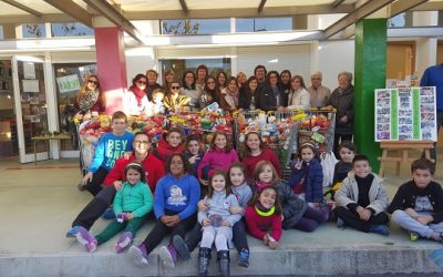 Éxito en el mercado solidario del Colón