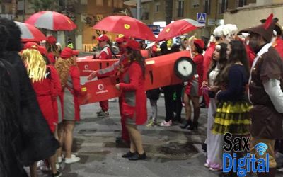 Fantasía y mucho color entre los disfraces de este Carnaval 2017