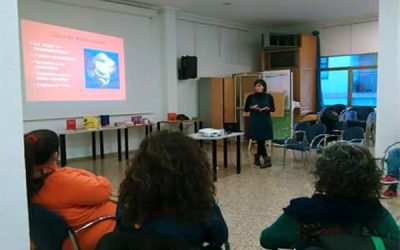 Maternasax ofreció la charla “Soy una, soy cuatro» impartida por Alicia Conca