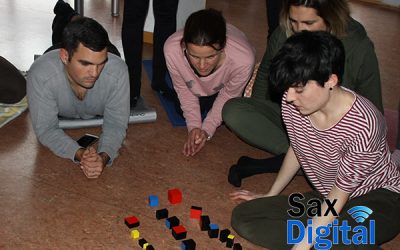 La pedagogía Montessori, otra manera de mirar al niño; éxito en las jornadas impartidas por Andrea Estevan