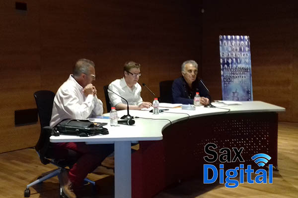 Antonio Ramos Bernal, presentó en Sax su último trabajo, El crisol de diamantes