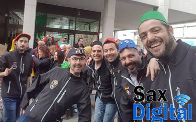 La Fiesta arranca en Petrer con el acto del Pregón y el Día de Banderas