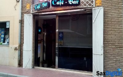 Robo a punta de pistola en el centro de Sax