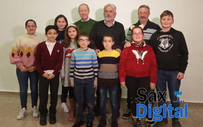 Los niños y niñas de Sax, reciben premios por sus trabajos en el XXXII Concurso de Cuentos sobre las fiestas de San Blas