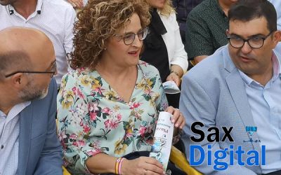 La alcaldesa de Sax ofrece concejalías a todos los grupos políticos