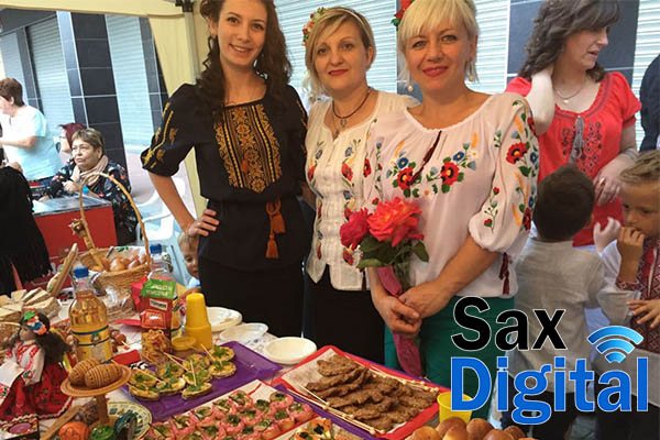 Mes de la interculturalidad en Sax, de lo global a lo local