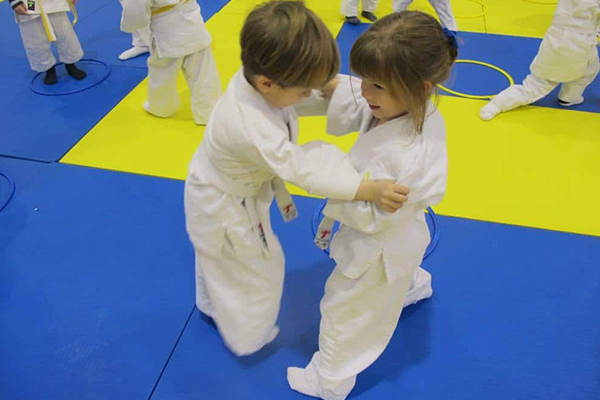 El Judo Club Sax sigue trabajando con los más peques