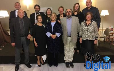 María José Mira Picó presentó su libro junto a música en vivo e ilustres escritores