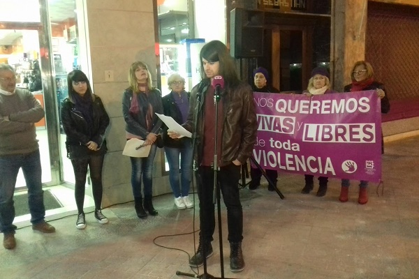 Mujer Sax 2