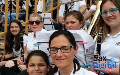 Alumnos de las sociedades musicales de Sax, participan en el Récord Guinness a la “Mayor lección de música” de la Historia