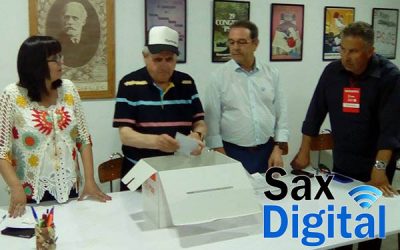 Sax vota las primarias en el PSOE 2017