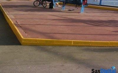 Jóvenes agreden a un conserje por «llamarles la atención»