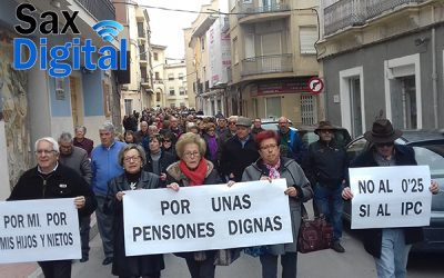Los jubilados reclaman en Sax unas pensiones dignas