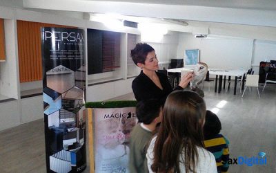 La empresa Persax apadrina «Terapias asistidas con aves rapaces»