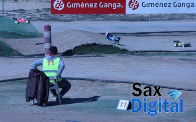 Corredores de toda España compiten en el circuito de radiocontrol de Sax