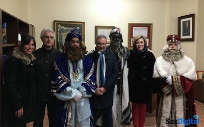 Sax dió la bienvenida a los Magos de Oriente