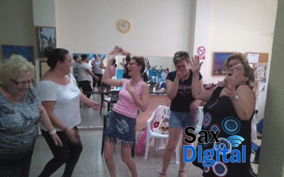 Taller de Risoterapia en Afire «carcajadas en todas las participantes”