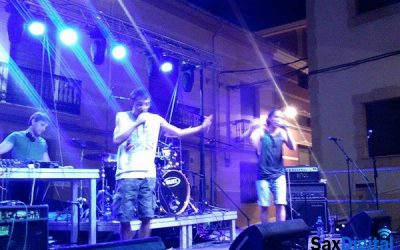 Ritmos frenéticos llenaron la Plaza del Ayuntamiento