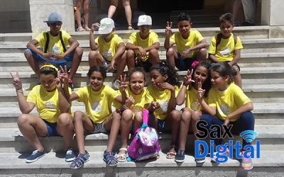 Recibimiento a los niños saharauis que disfrutarán de unas “Vacaciones en Paz” en Sax