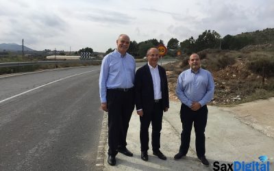 El Director General de Infraestructuras visita Salinas