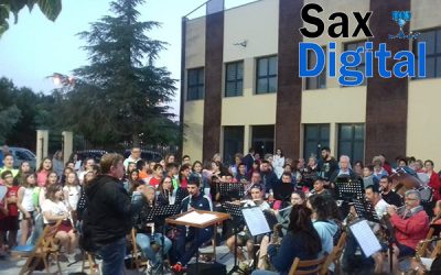 La Plaza Mayor de Sax acoge el evento “Concierto para un centenario”