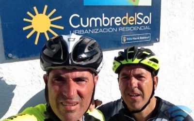 Dos peñeros en la Cumbre del sol