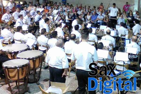 Intercambios Musicales de los educandos de la Unión Musical, en la Plaza del Ayuntamiento