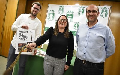 Petrer busca poner en valor las fallas de la noche de Reyes con su declaración como Bien Inmaterial de Relevancia Local