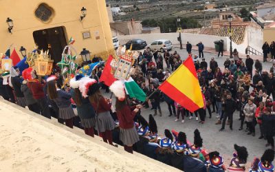 Los centros escolares sajeños realizarán la Retreta y el Saludo al Santo