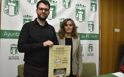 Concierto de coro y orquesta por el 25º Aniversario del conservatorio “Ana M.ª Sánchez” en el Teatro Cervantes de Petrer