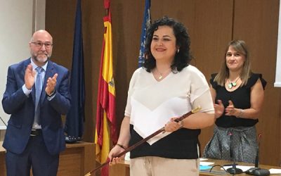 Laura Estevan, investida como nueva alcaldesa del Ayuntamiento de Sax