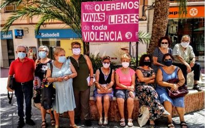Se volvió a celebrar la concentración mensual contra la violencia, con mascarillas y distancias