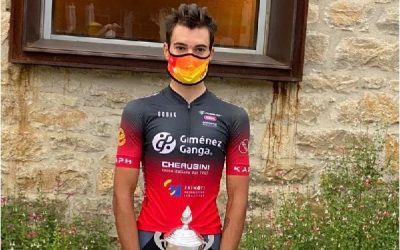 Un ciclista del Club Ciclista Sax en el Campeonato de Europa Junior