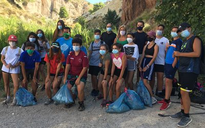 Voluntarios de Medio Ambiente recorrerán las zonas con más excursionistas de la rambla de Puça ante el incremento del abandono de basura