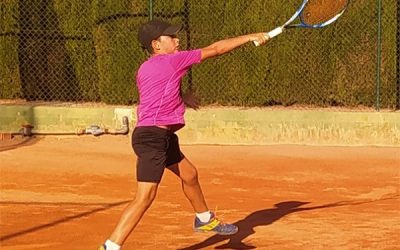 Dos jóvenes tenistas dejan alto el nombre de Sax en el Festa d´Elx