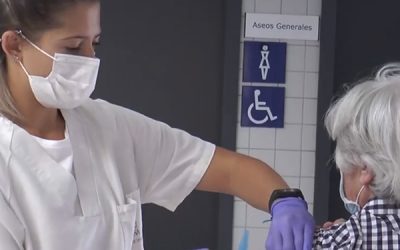 La campaña de vacunación contra la gripe comienza priorizando a los grupos más vulnerables