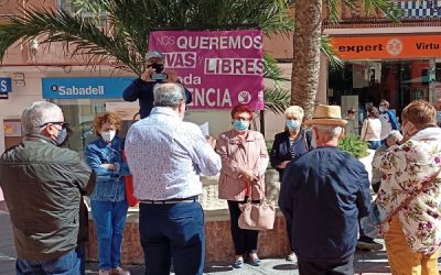 Celebrada la concentración mensual contra la violencia en Sax, octubre de 2020