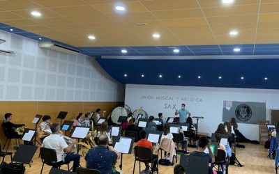 La banda de educandos de la Unión Musical de Sax celebra Santa Cecilia