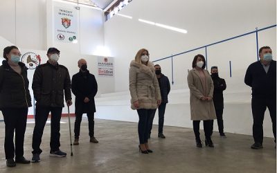 El Trinquet Municipal pasa a llamarse Abelardo Martínez como homenaje a este veterano jugador y entrenador local de pilota valenciana