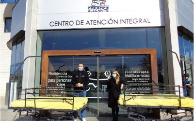 Donación de la fundación la Caixa para nuevas camas de la residencia COCEMFE en Petrer