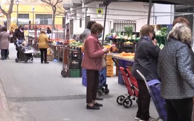 Emprenden una recogida de firmas para instar al consistorio a un cambio de ubicación del mercadillo de los lunes