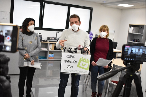 Petrer diseña una oferta formativa para los próximos meses pensada para empresarios, autónomos y comerciantes