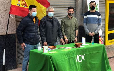 Vox se presentó en Sax con la primera mesa informativa del año