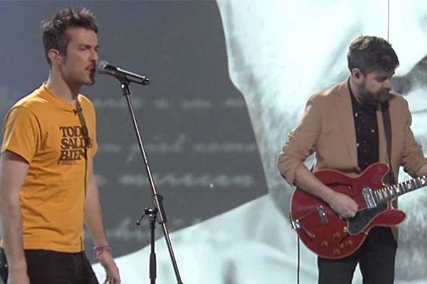 Vetusta Morla rememoran el espíritu de «Los Abrazos Prohibidos» con su interpretación en directo en TVE