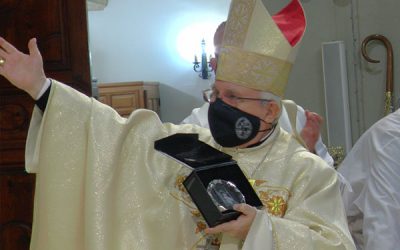 La Villa de Sax y su templo parroquial acogieron la visita pastoral del obispo de la diócesis