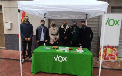 El mal tiempo no impidió que Vox Sax saliera a la calle