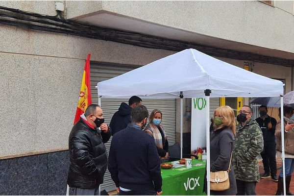 El Ayuntamiento de Elda deniega la autorización de mesas informativas en vía pública a Vox Elda