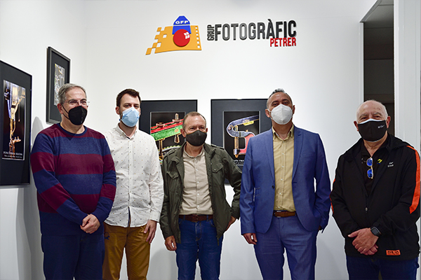 Se inaugura la exposición fotográfica “The Prodigious Machines”, a cargo de Vicent Olmos